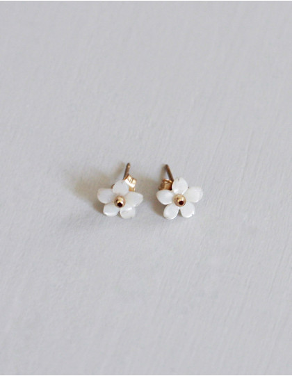 Boucles d'oreilles "Flora" en nacre et or 14k