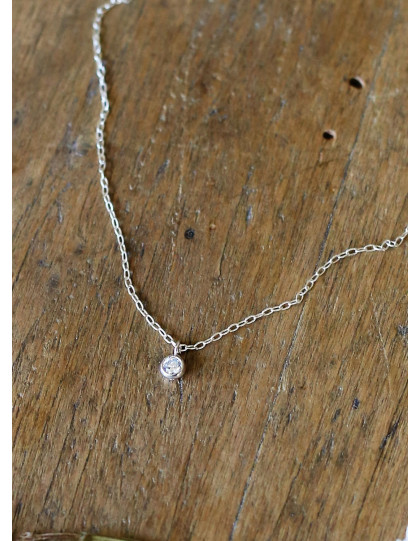 Collier minimaliste "Ysa" en argent 925 et zirconium