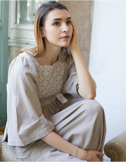 Robe brodée "Mivilud" crème