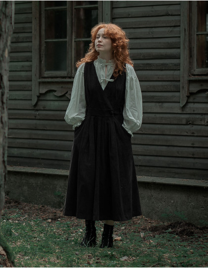 Robe-chasuble "Yana" en velours côtelé noire