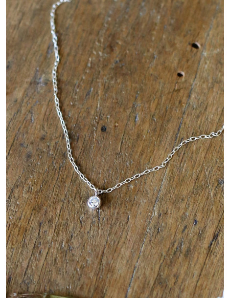 Collier minimaliste "Ysa" en argent 925 et zirconium