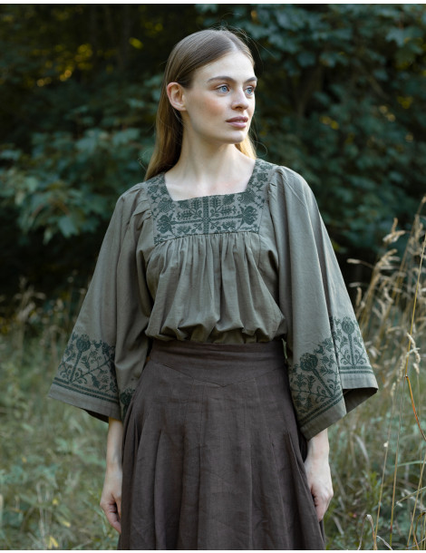 Haut brodée "Mivilud" vert mousse