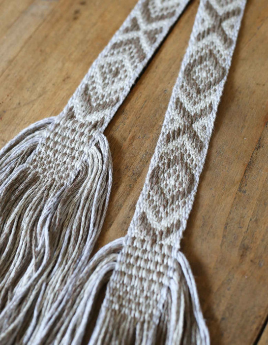 Ceinture balte artisanale tissée main 62 fils de lin Corbeau 6A
