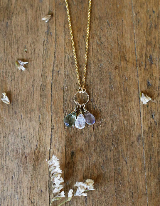 Collier Asra en or 14k avec de l'aigue-marine, labradorite et pierre de lune