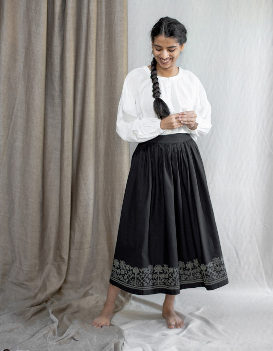 Jupe brodée "Mivilud" noire
