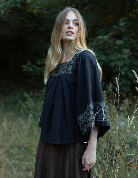 Haut brodée "Mivilud" noir