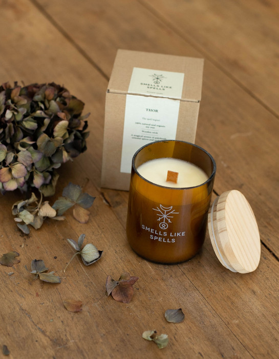 Bougie parfumée THOR by "Smells like Spells"