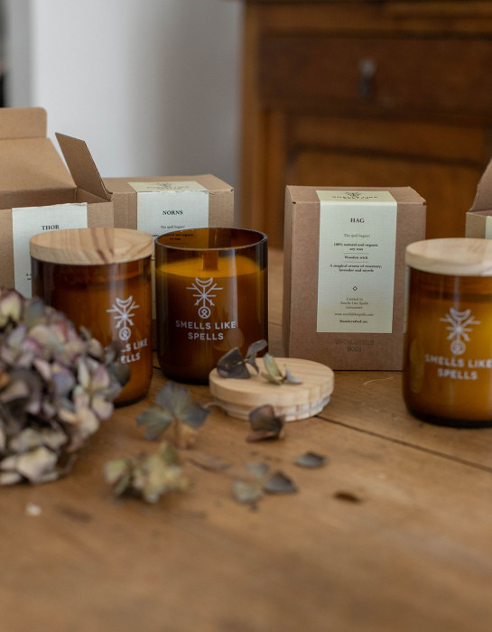 Bougie parfumée MIMIR by "Smells like Spells"