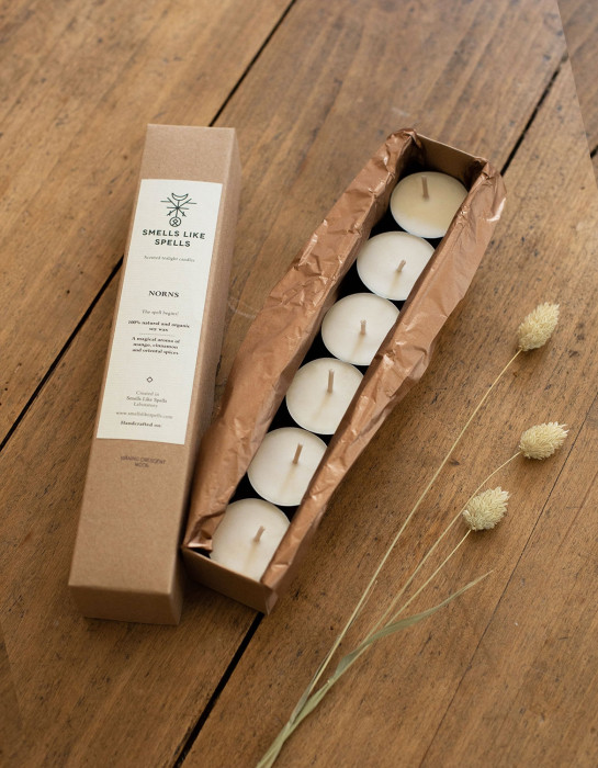 Bougies parfumées NORNS by "Smells like Spells"