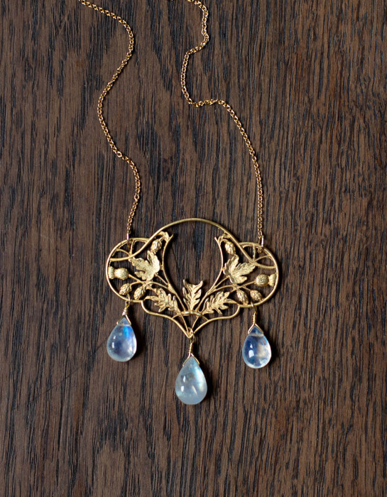 Collier "Thistle" Or et pierre de lune