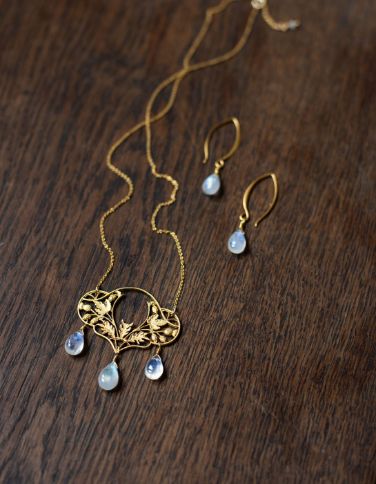 Collier "Thistle" Or et pierre de lune