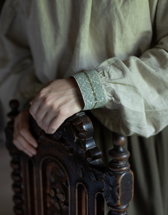 Blouse "Valeria" en lin brodé menthe