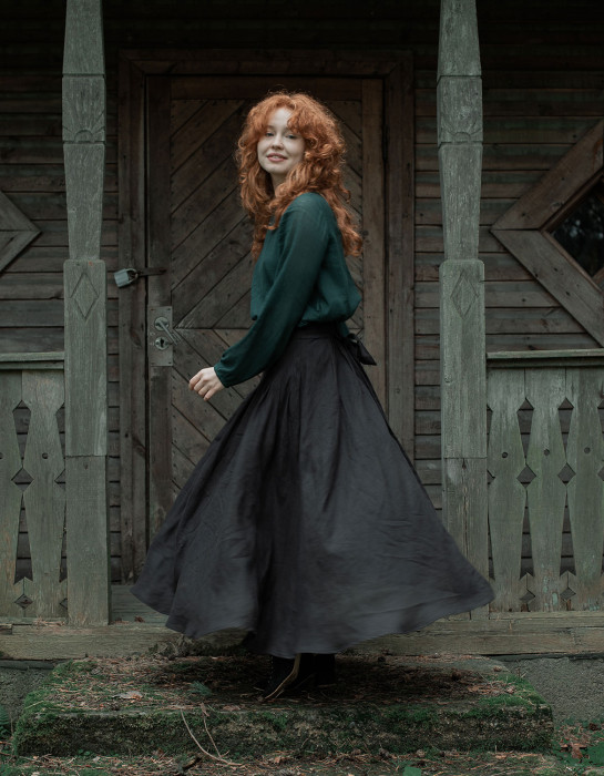 Jupe longue "Vineta" en lin noir