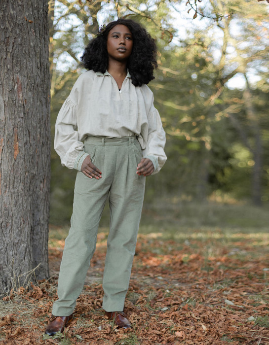 Pantalon "Yana" en velours côtelé vert menthe