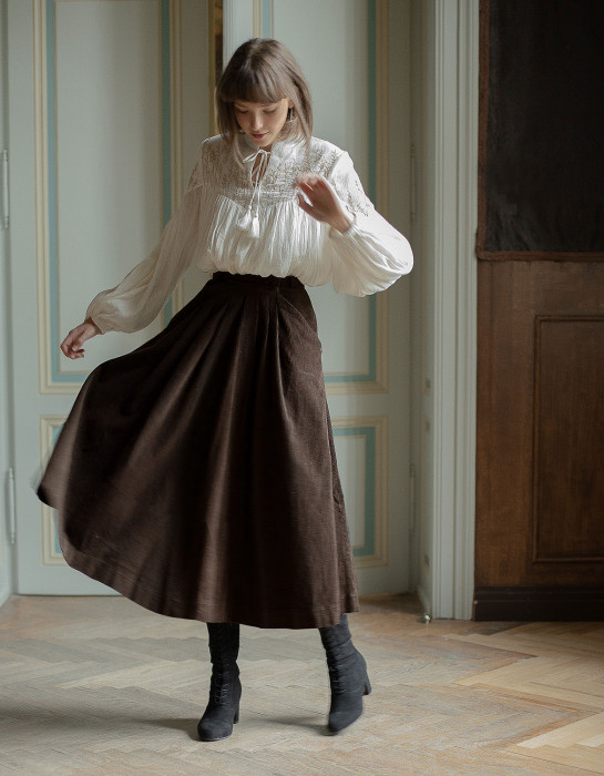 Jupe "Yana" en velours côtelé châtaigne